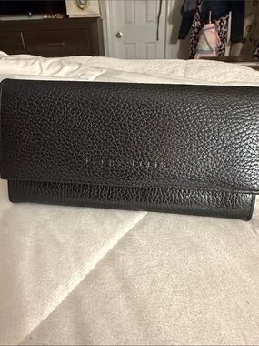 Perry Ellis Black Textured Leather Clutch Wallet